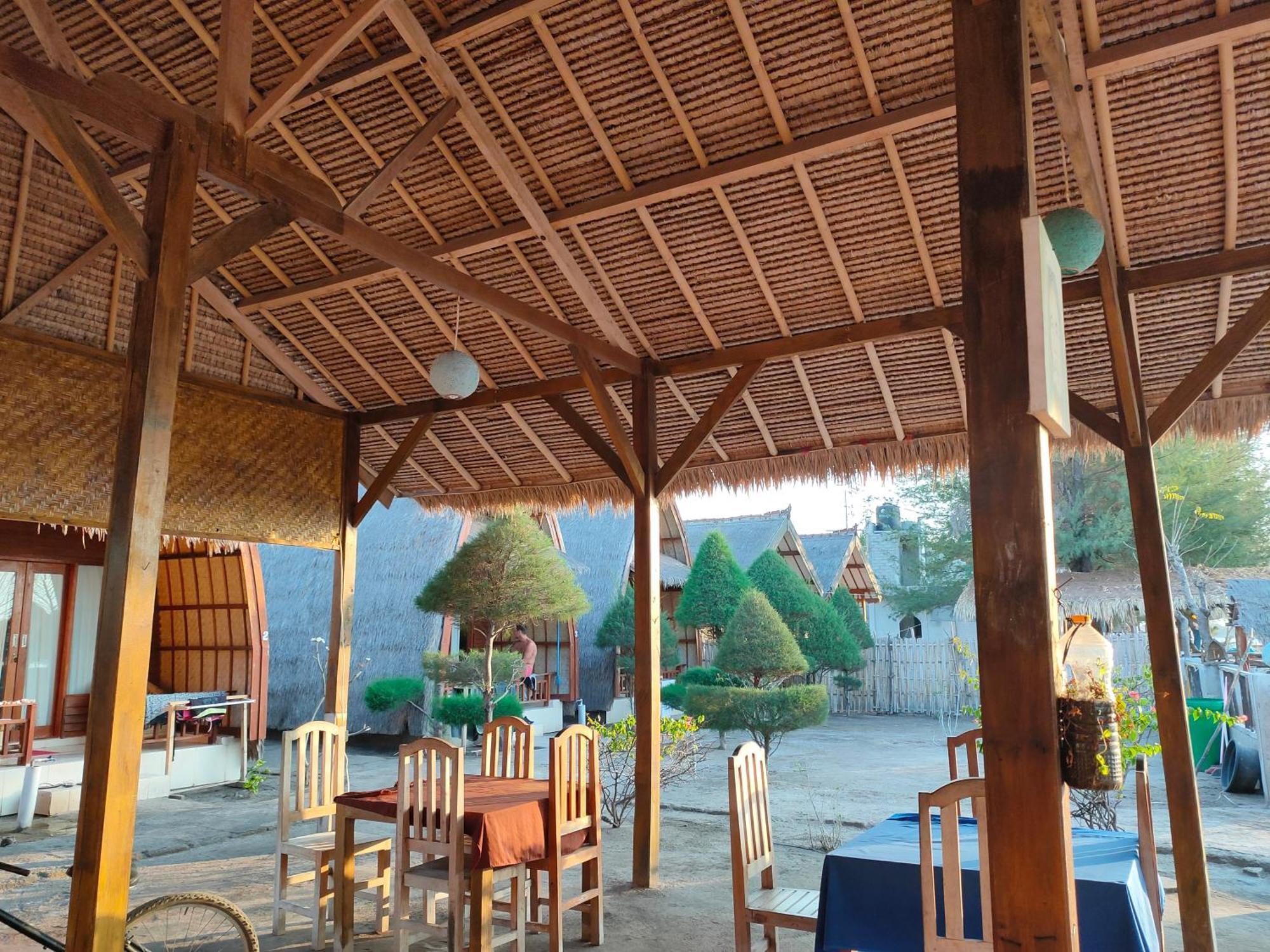 Sunset Beach Bungalow Gili Meno Exteriör bild