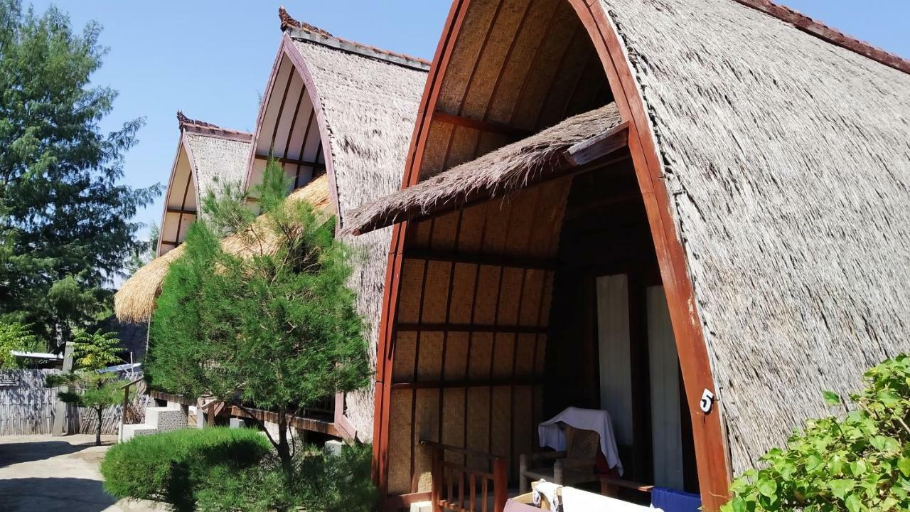 Sunset Beach Bungalow Gili Meno Exteriör bild