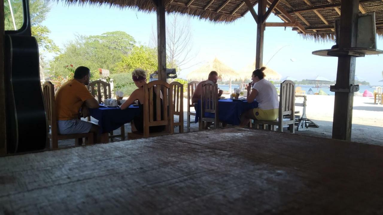 Sunset Beach Bungalow Gili Meno Exteriör bild