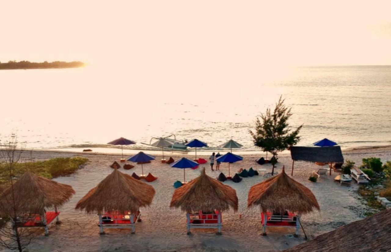 Sunset Beach Bungalow Gili Meno Exteriör bild