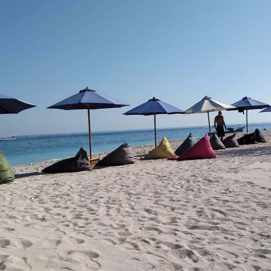 Sunset Beach Bungalow Gili Meno Exteriör bild