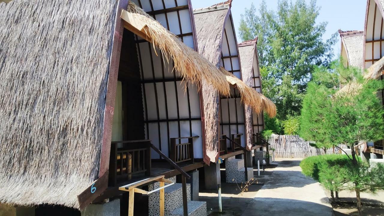 Sunset Beach Bungalow Gili Meno Exteriör bild
